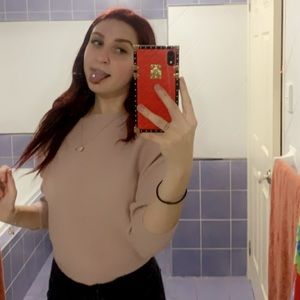 Meet your Posher, Latesha